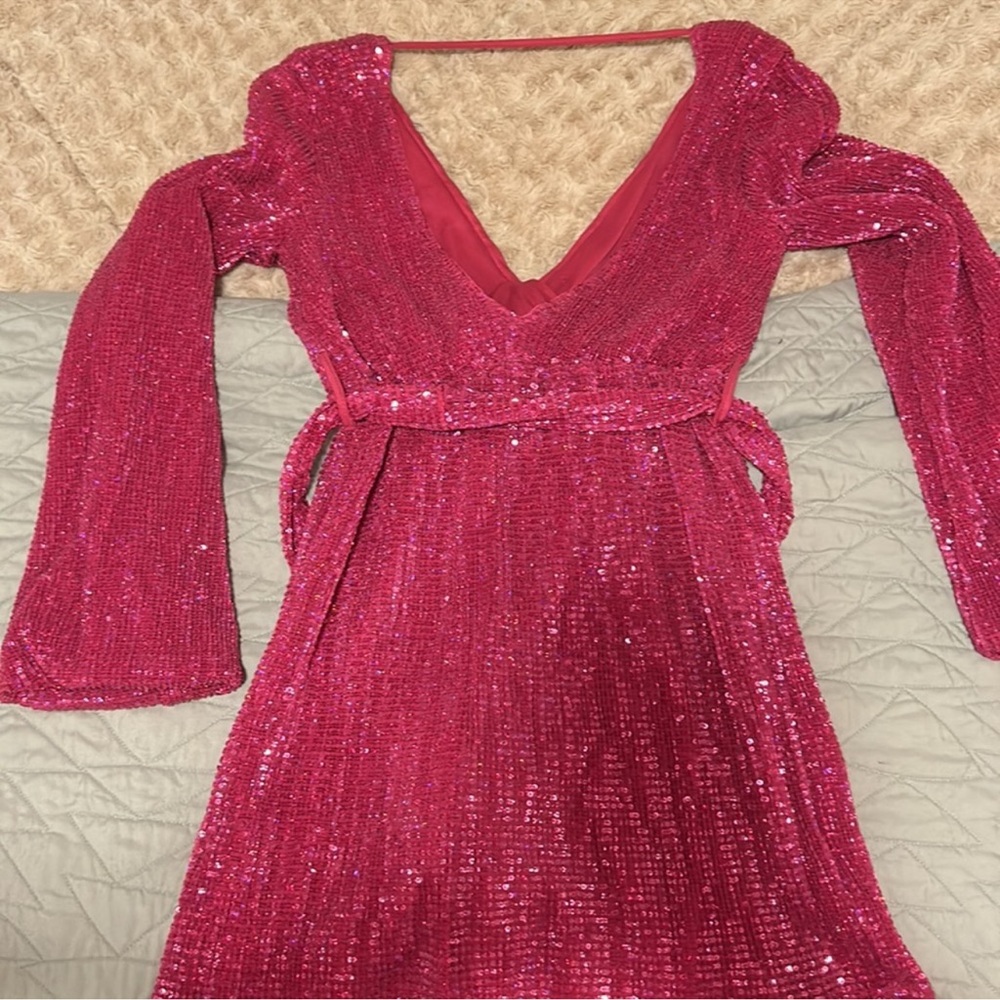 Hello Molly Static Memory Sequin Dress - Picture 2 of 4